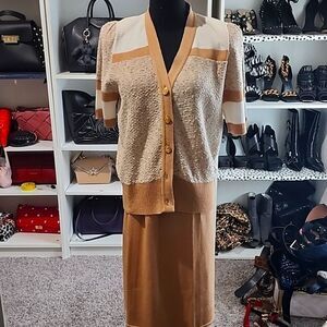 Laura two piece set sz 10